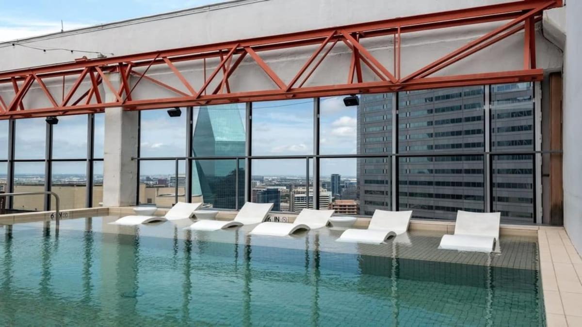 Cozysuites Two Condos With Sky Pool In Dallas Exterior photo